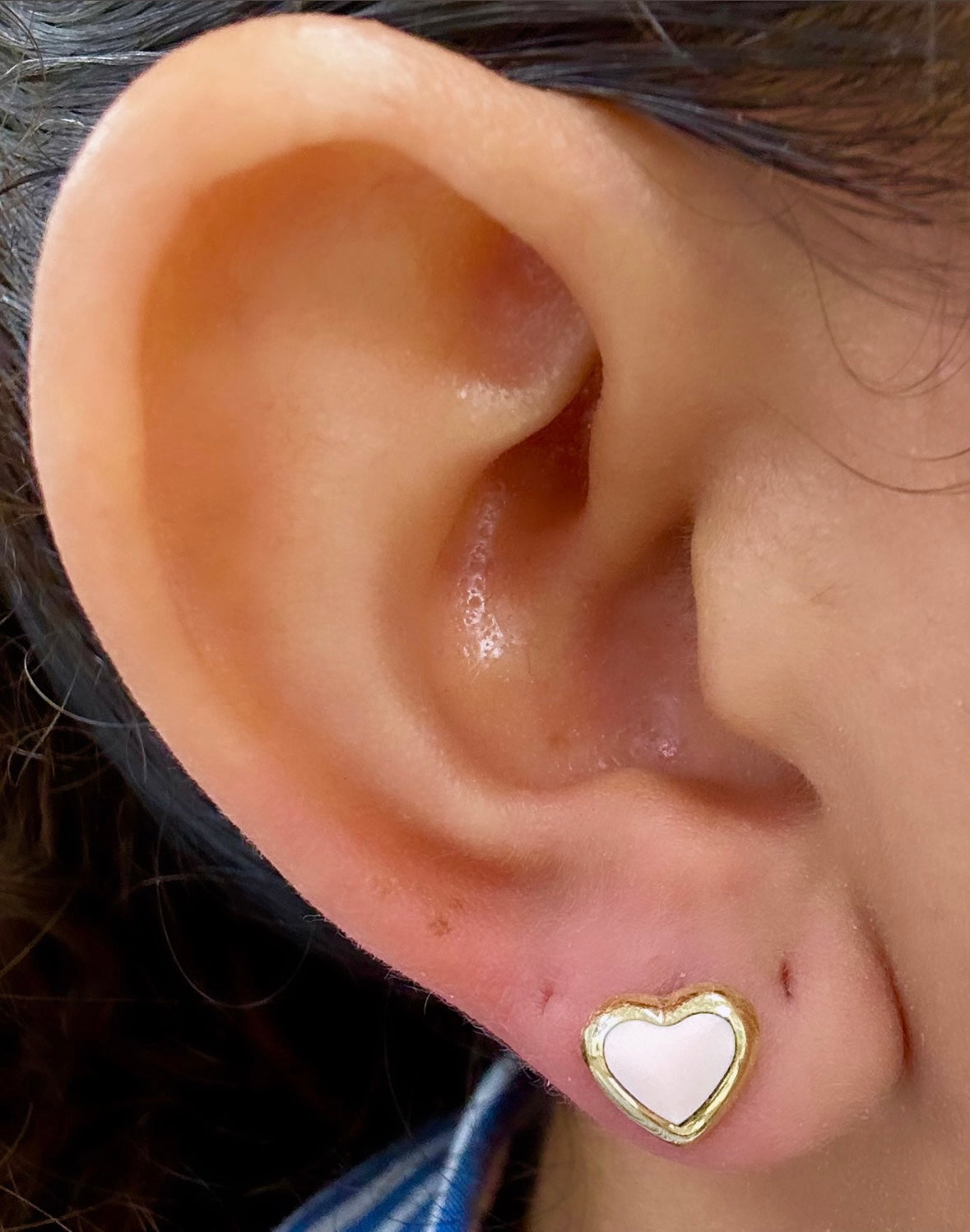 14K YG Enamel Heart Earrings