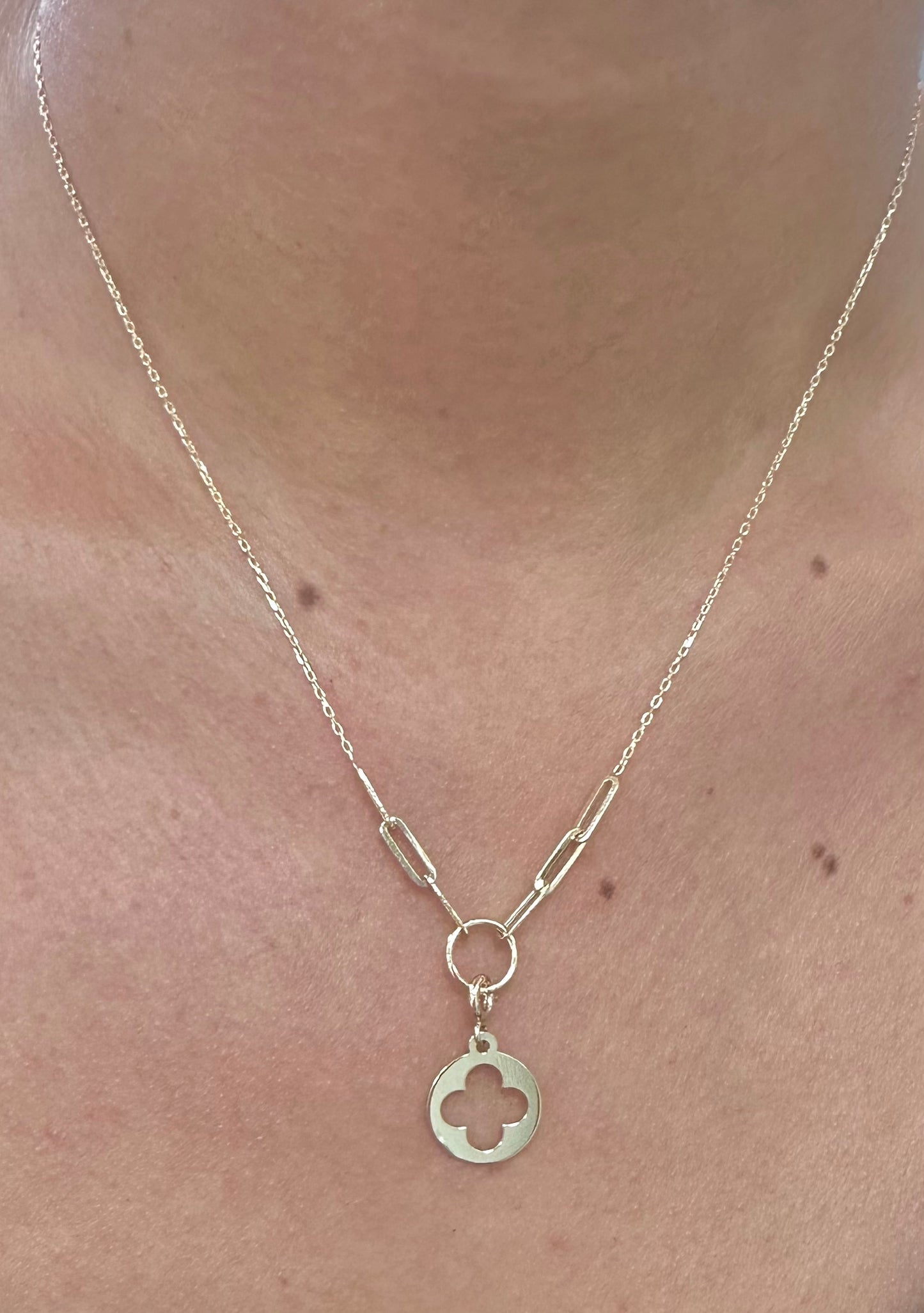 14k YG Open Clover Necklace